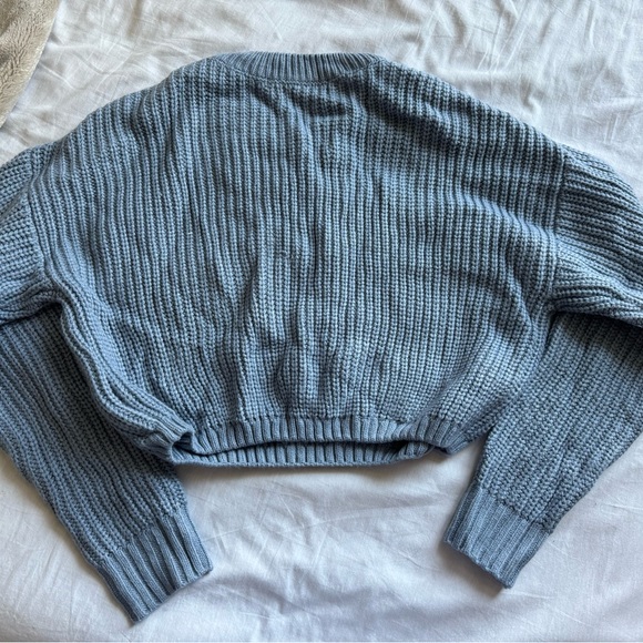 Blue sweater - Picture 4 of 4